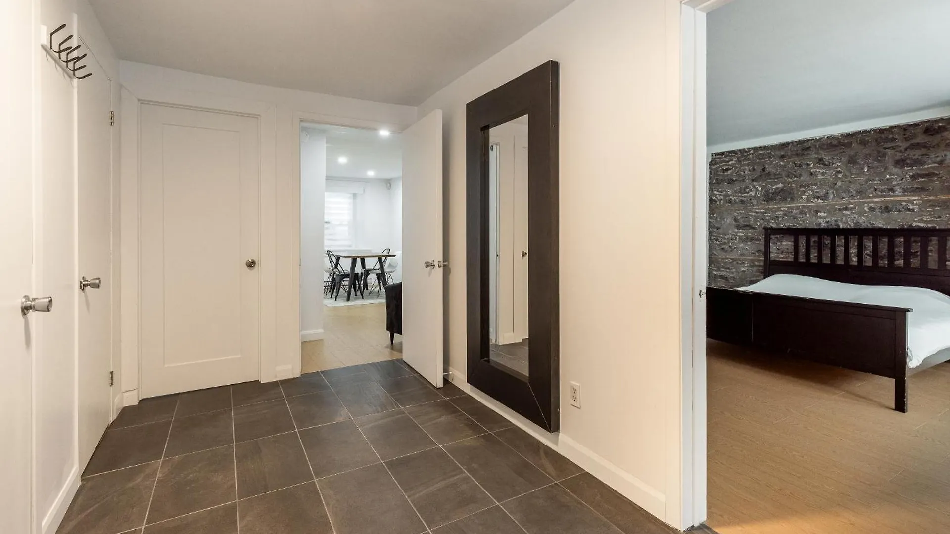 Au Coeur Du Plateau!! Apartment Montreal 0*,