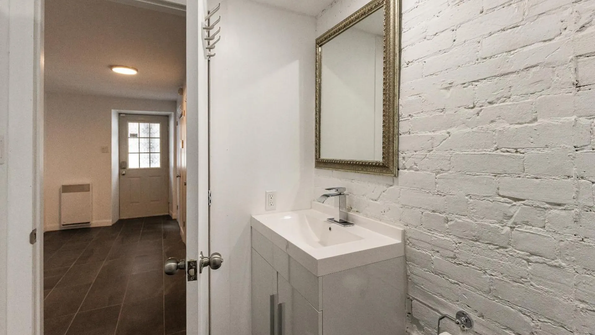 Au Coeur Du Plateau!! Apartment Montreal Canada