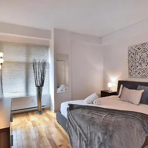 Place-des-arts Suites Montréal