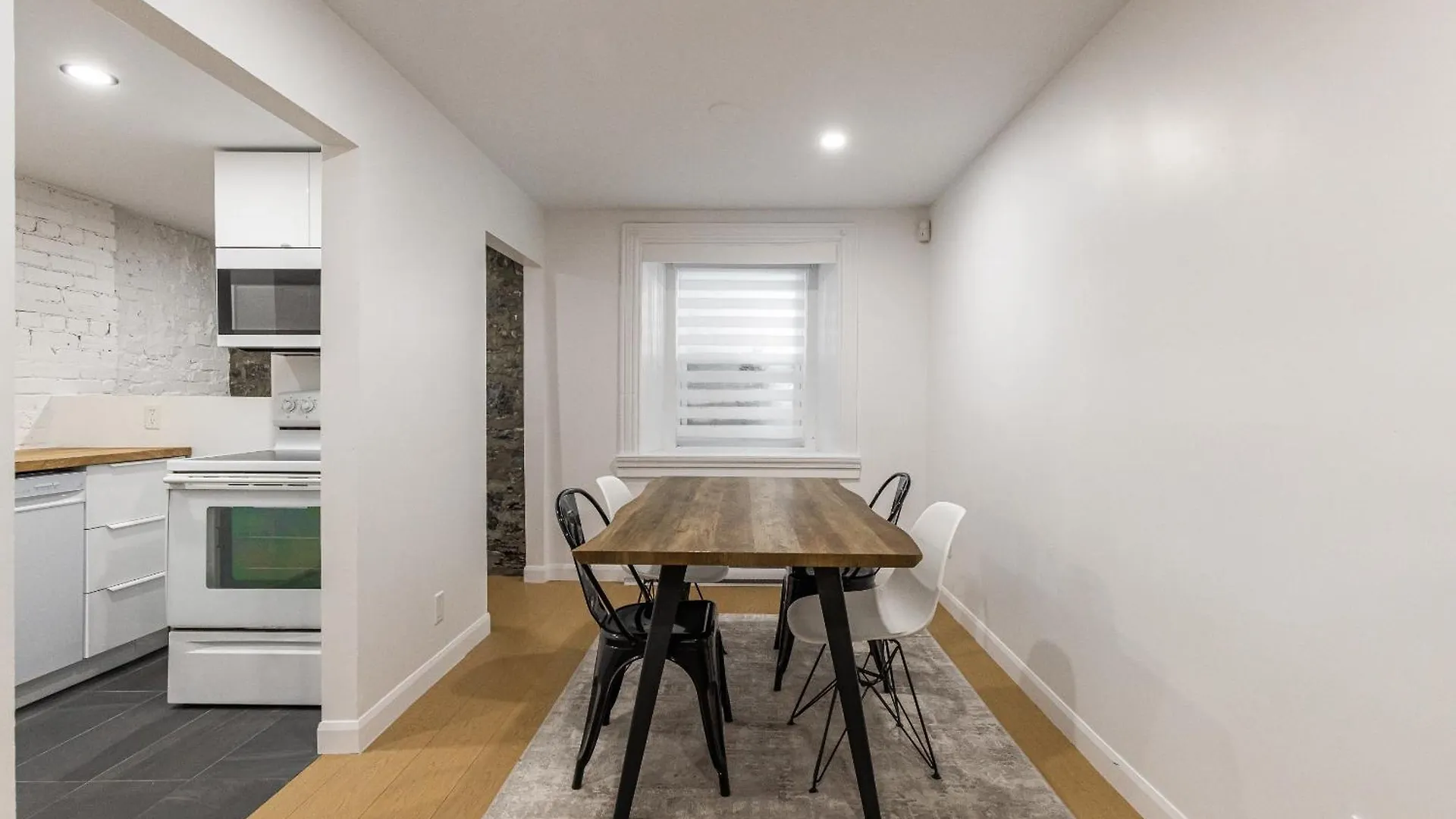 Au Coeur Du Plateau!! Apartment Montreal
